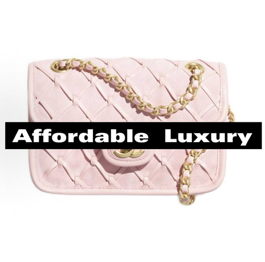 Diamond-patterned chain single-shoulder bag